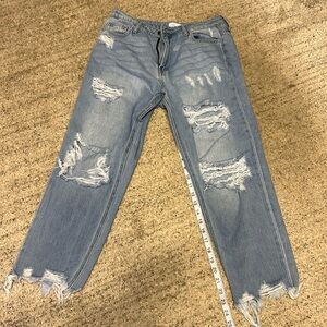 Jelly jeans size 9 distressed cropped